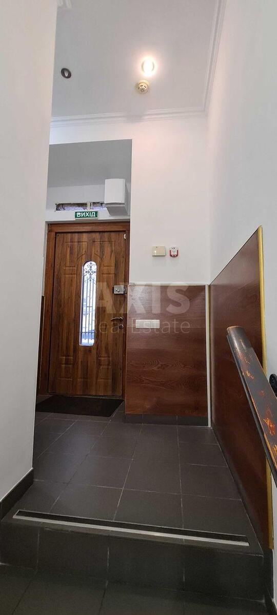 Trade object vul. Obolons'ka 9, 120m2608225