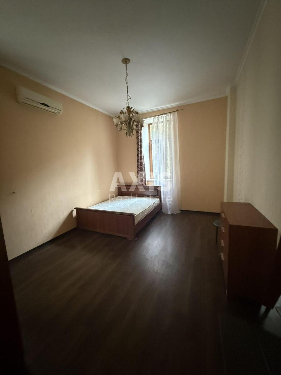 3k apartment vul. Tolstogo L'va 23/1606902