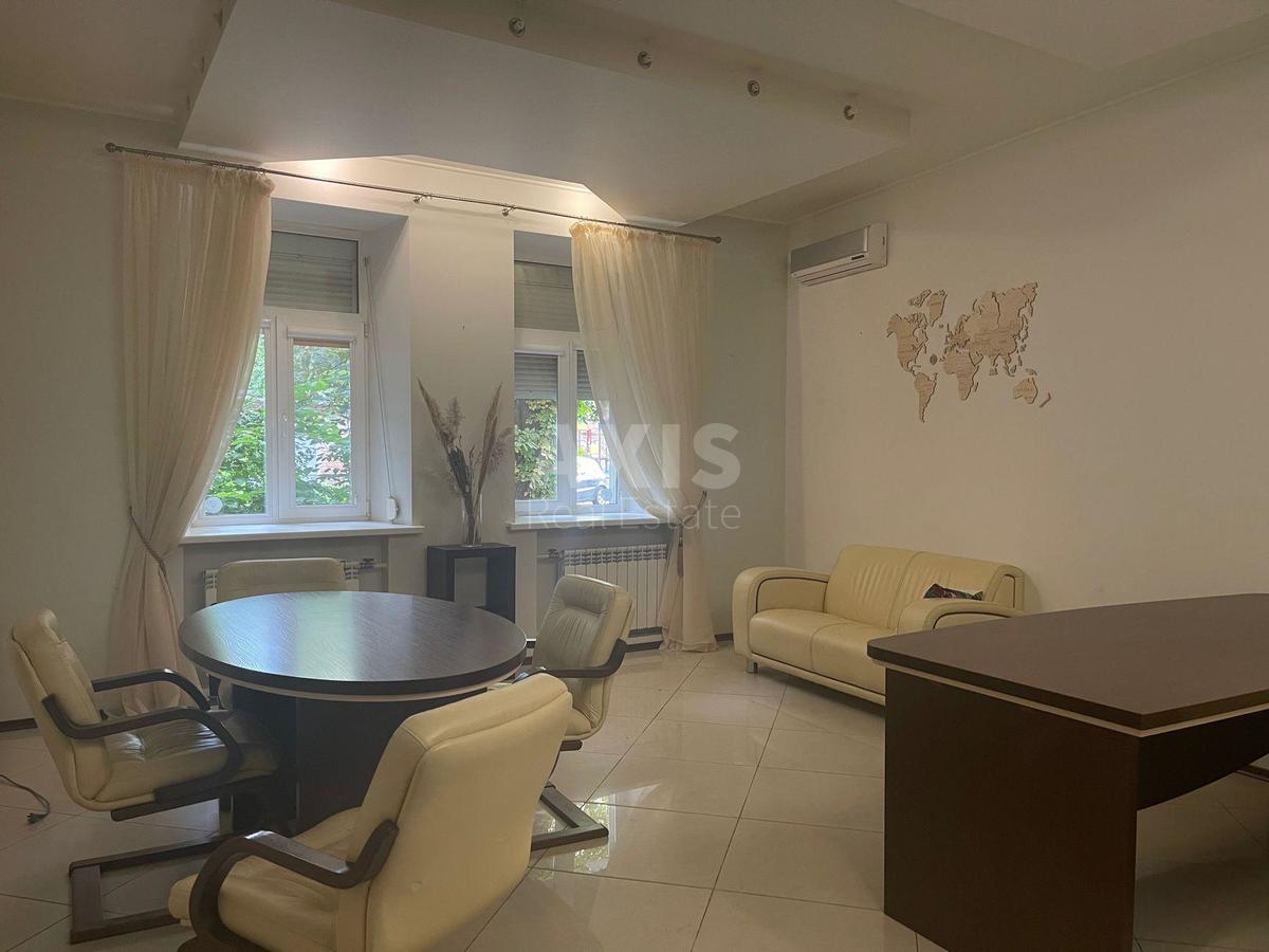 2k apartment vul. Shovkovychna 184
