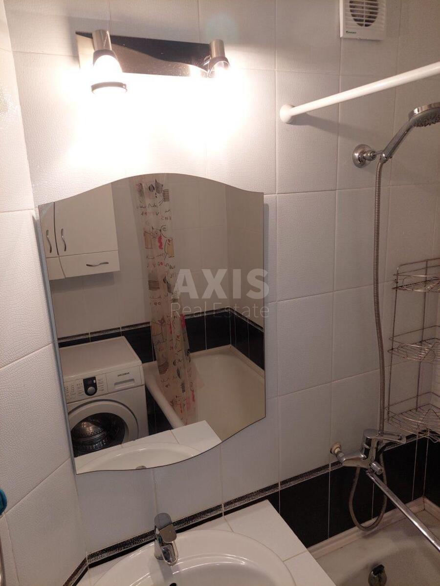 1k apartment vul. Bal'zaka Onore de 68566517
