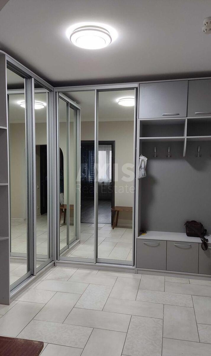 2k apartment vul. Ahmatovoi' Anny 22468890