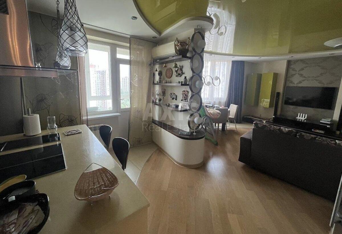 3k apartment vul. Urlivs'ka 11А5685110