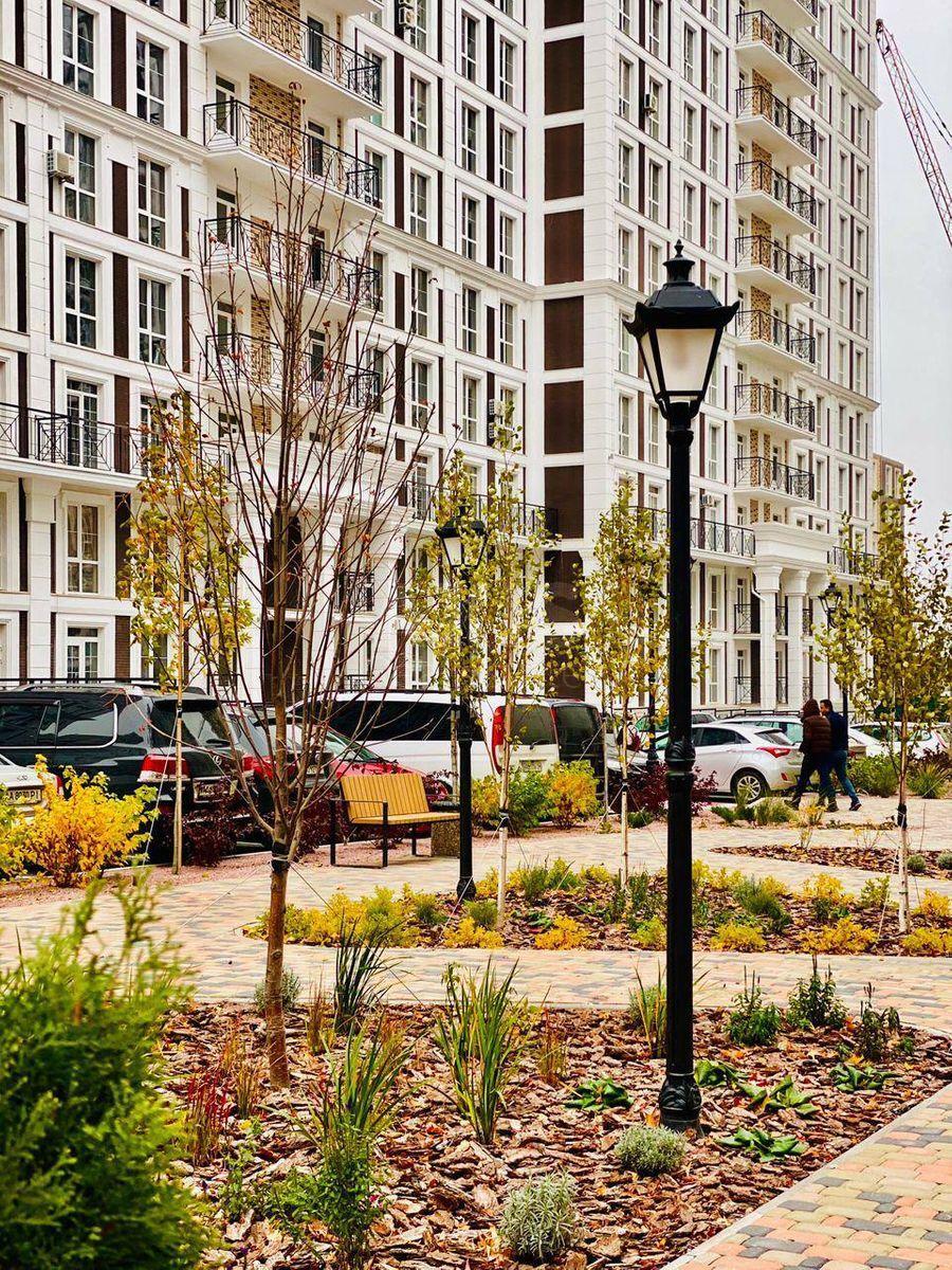 2k apartment vul. Myhajla Maksymovycha 241