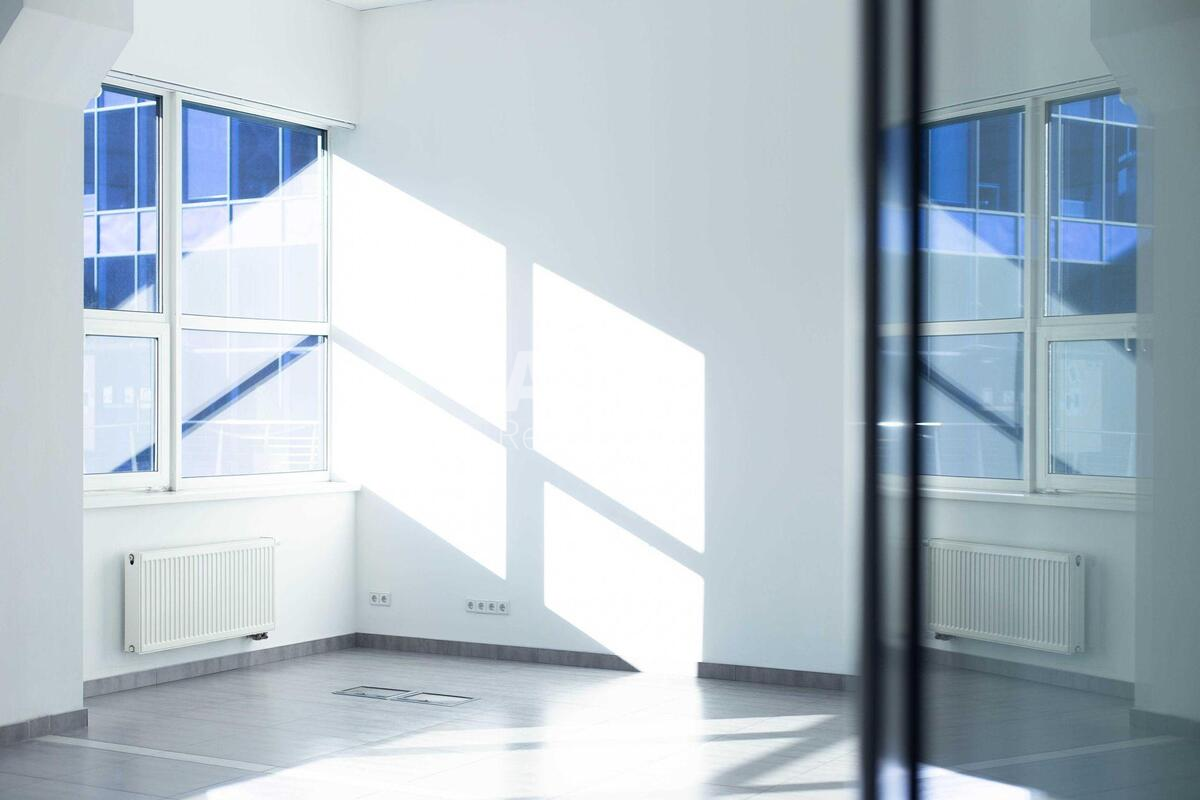 Office prov. Ohtyrs'kyj 7, 298m2567581