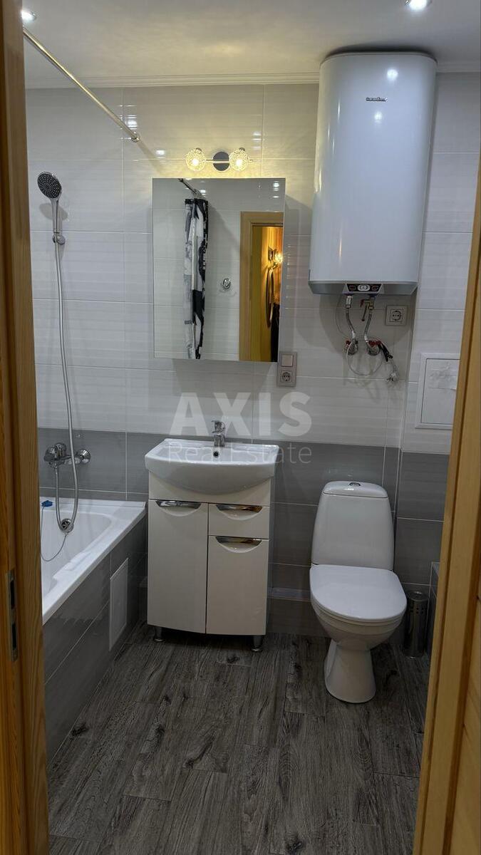 1k apartment vul. Bal'zaka Onore de 653