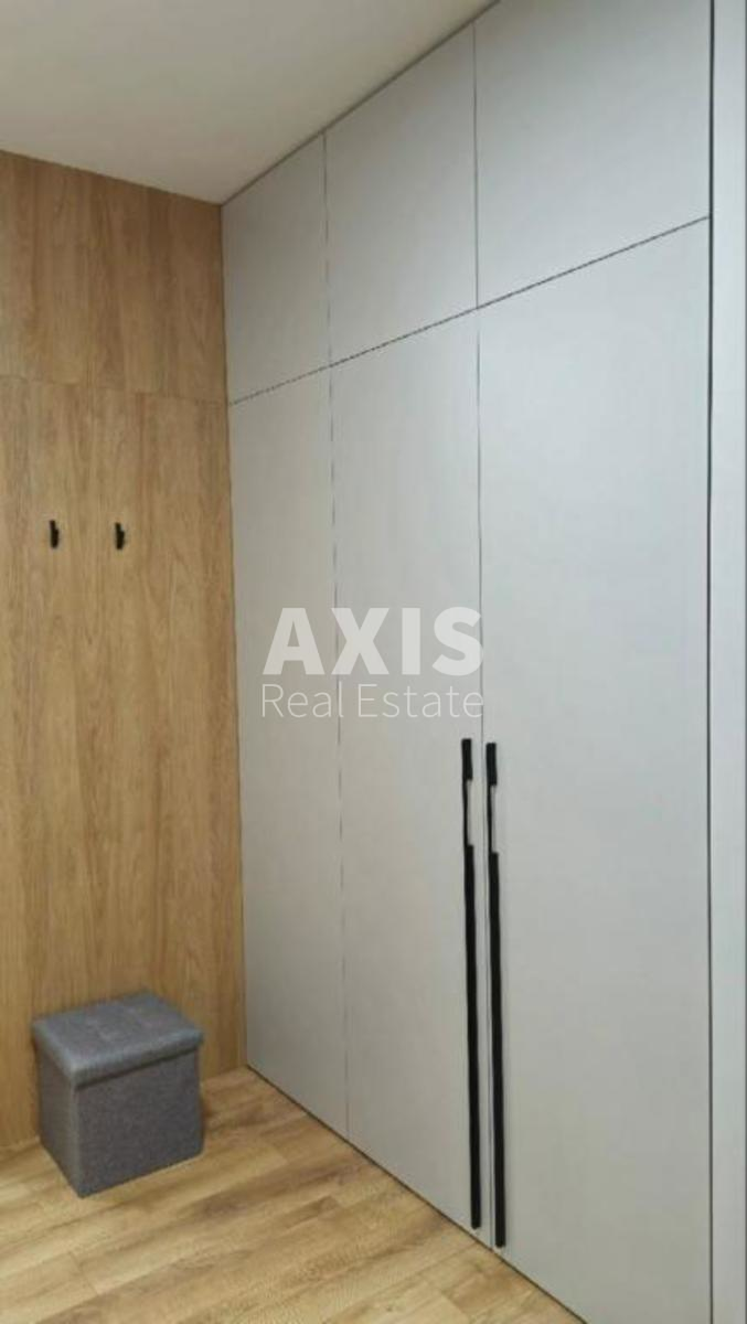 1k apartment vul. Jevgena Konoval'cja 44а18