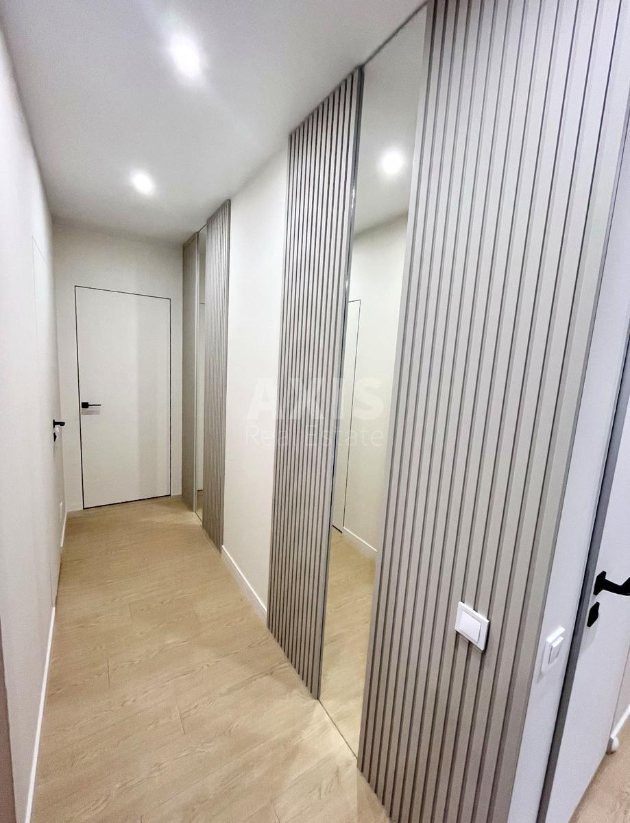 3k apartment bul. Ryl's'kogo Tadeja 4616056