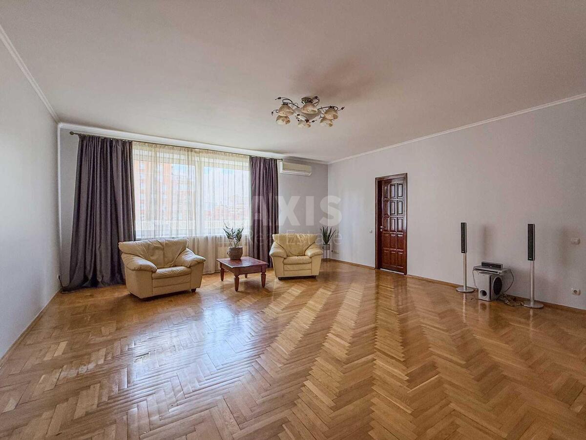 5k apartment vul. Turivs'ka 52/585726815