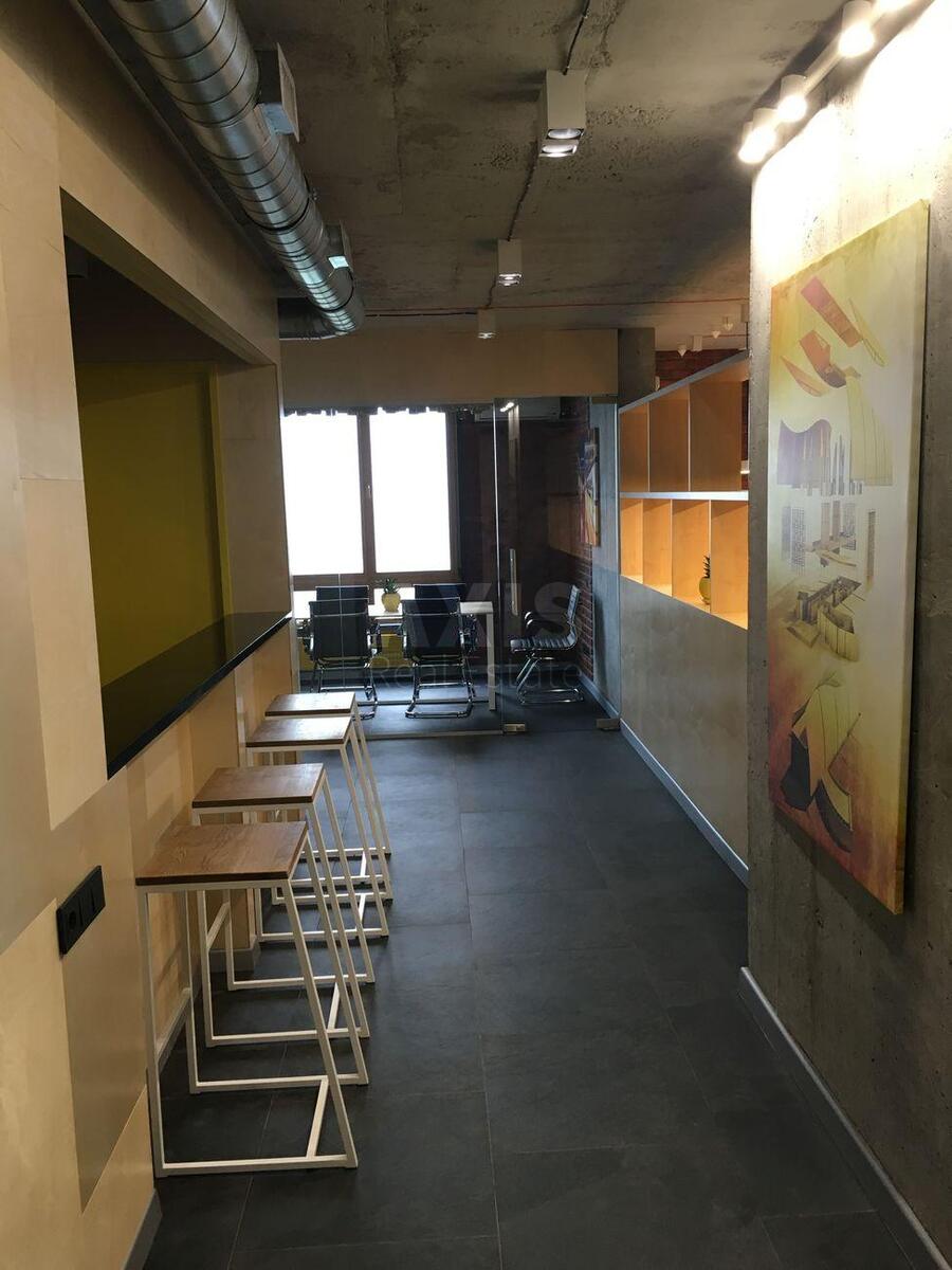 Office vul. Sikors'kogo Igorja Aviakonstruktora 1Б, 90m2573964
