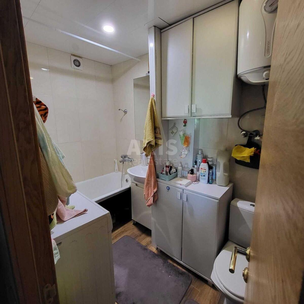 3k apartment nab. Dniprovs'ka 34
