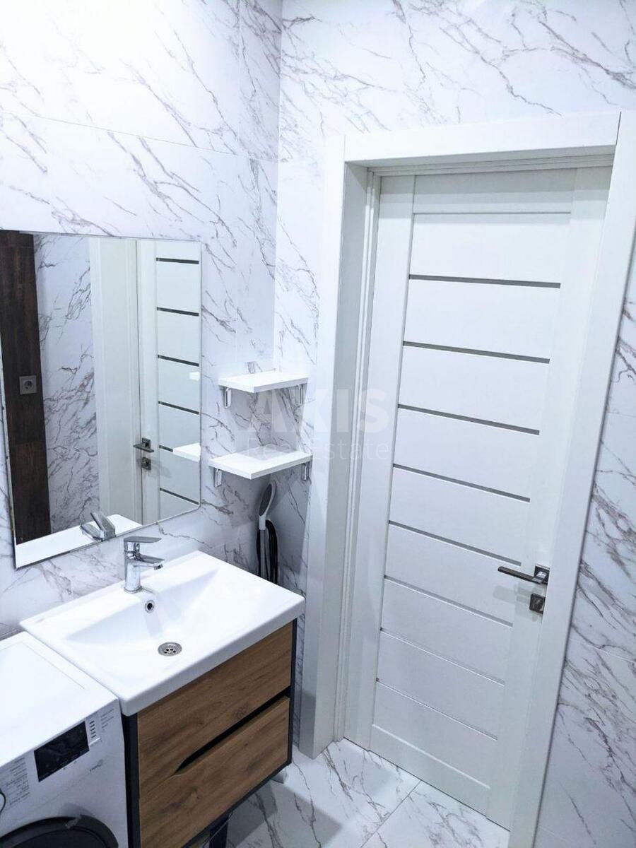 1k apartment vul. Radchenka Petra 12579847
