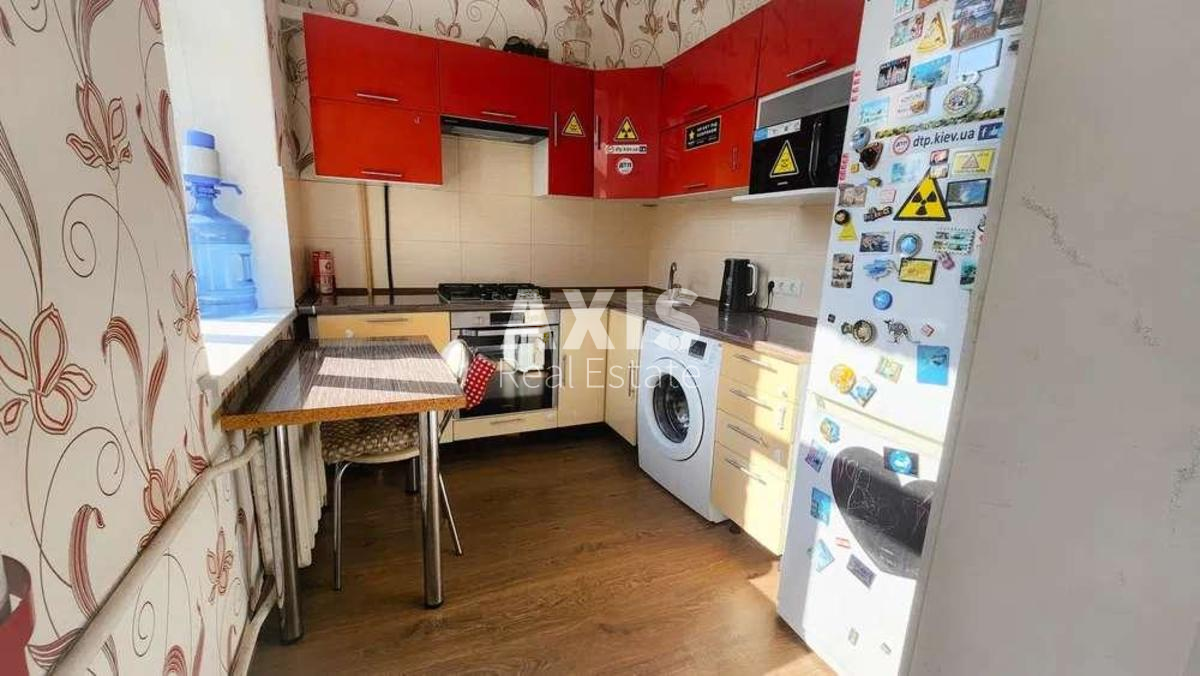 2к квартира вул. Бульварно-Кудрявська 38