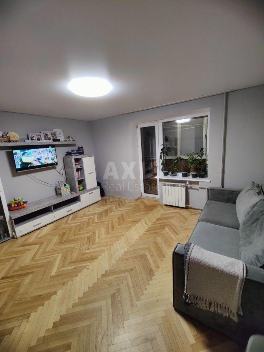 1k apartment vul. Praz'ka 22А10