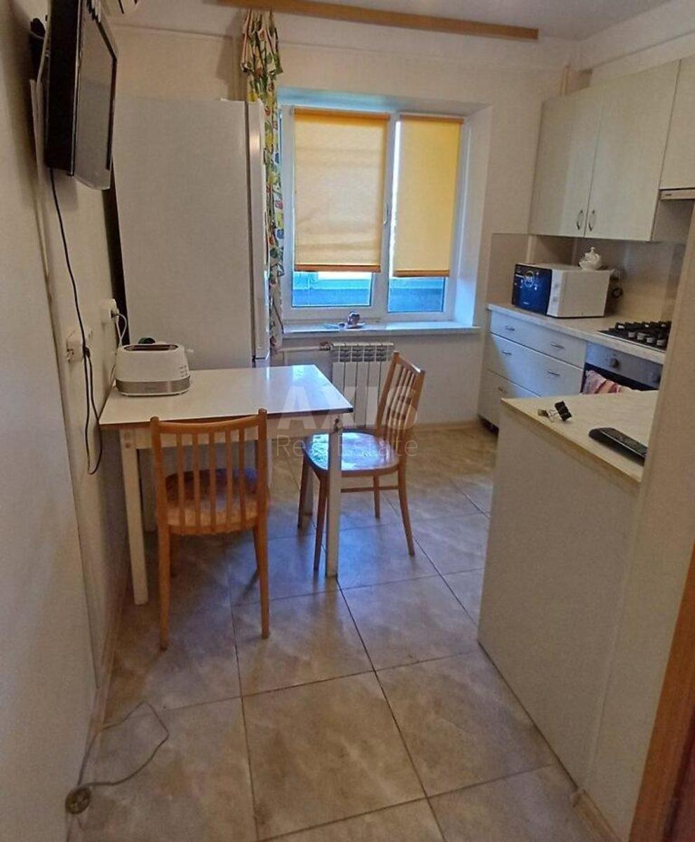 2k apartment vul. Polovec'ka 14А3