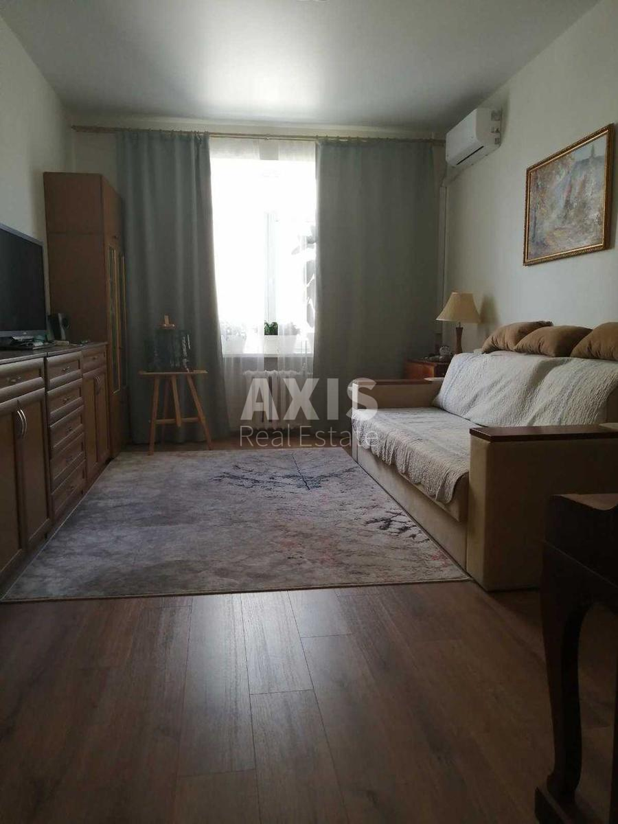 3k apartment vul. Smiljans'ka 15