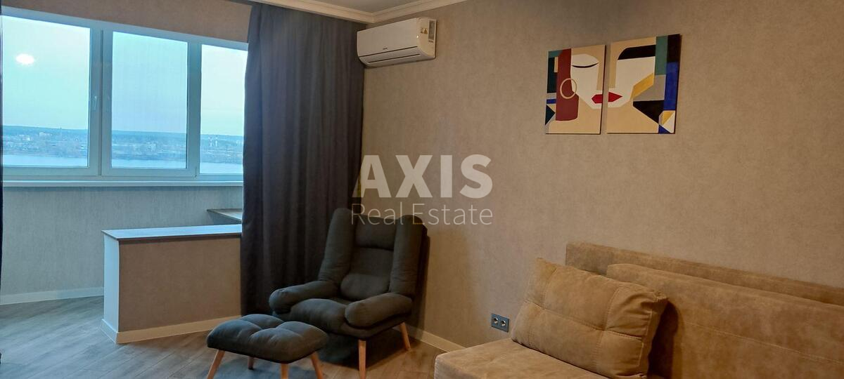 1k apartment vul. Revuc'kogo 420