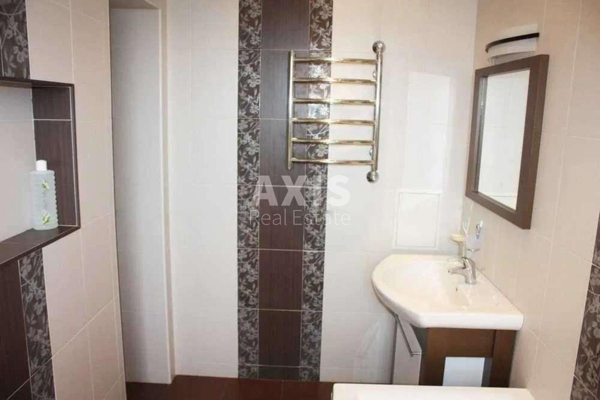 2k apartment vul. Myropil's'ka 394