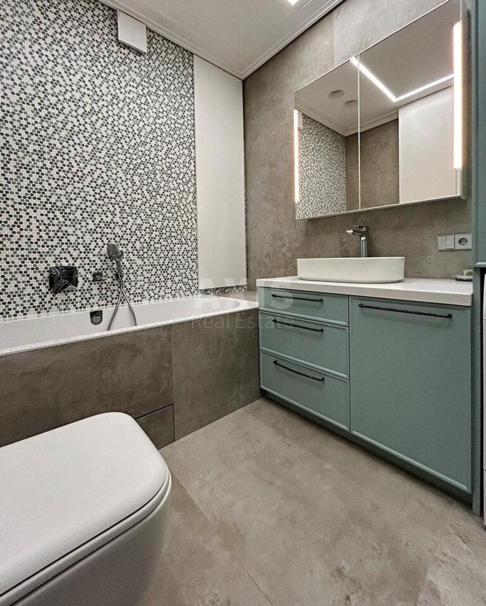 3k apartment vul. Antonovycha 444