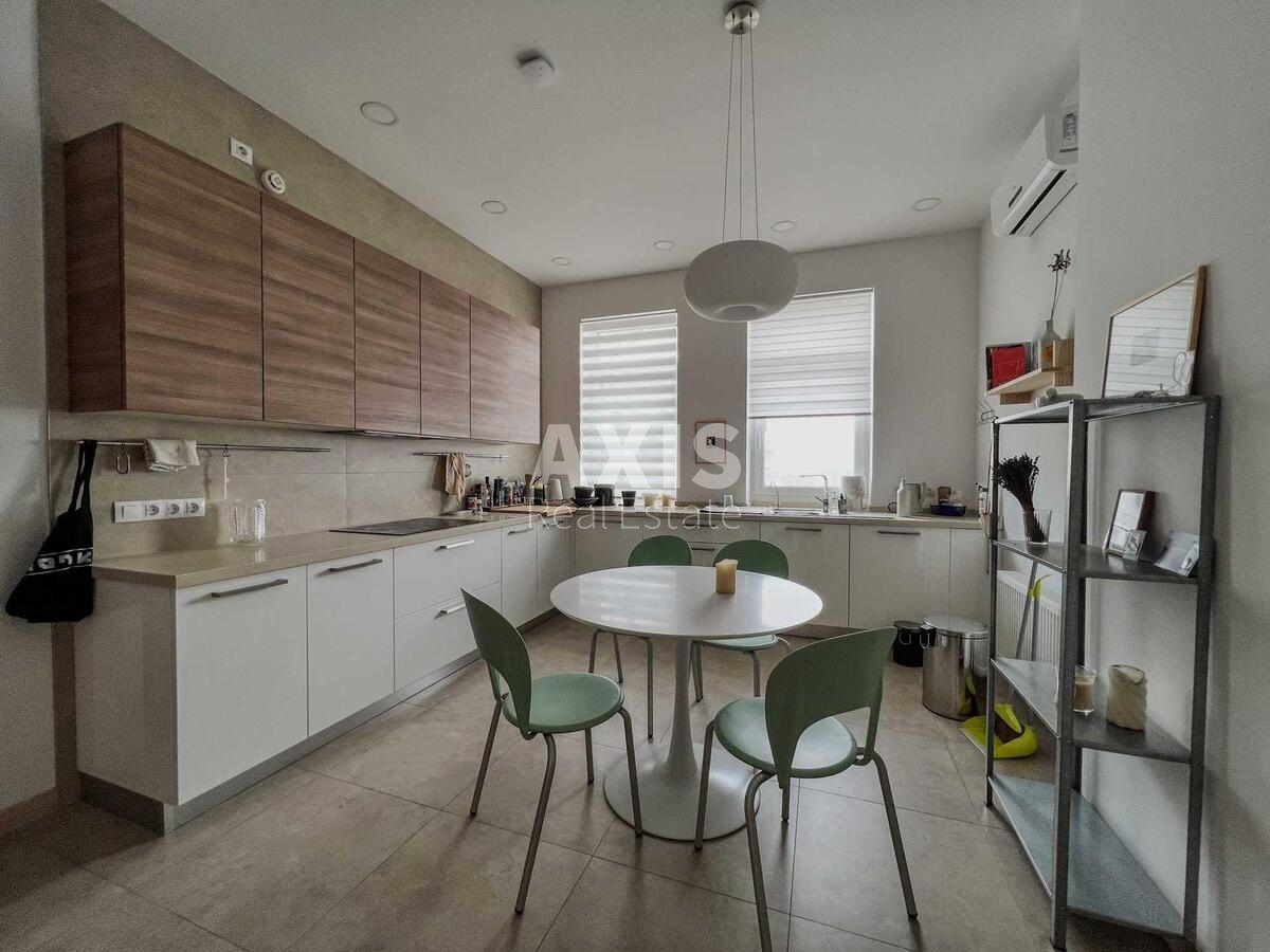 4k apartment vul. Mazepy Ivana 16