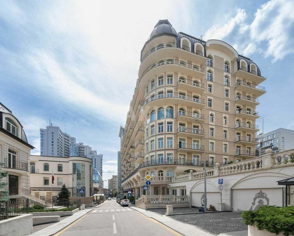 4k apartment vul. Novoselyc'ka 10591593