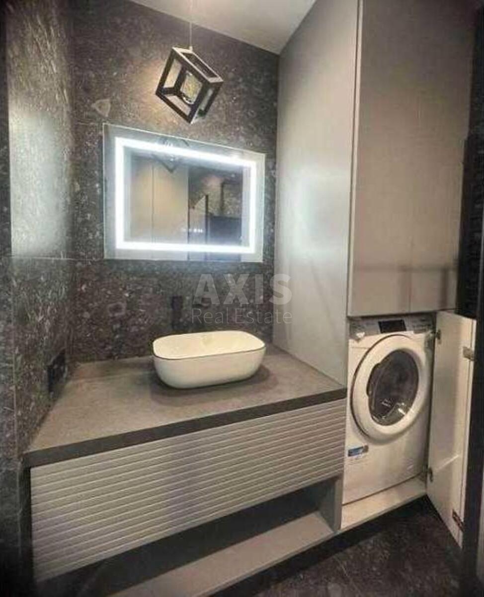 1k apartment vul. Myhajla Maksymovycha 243