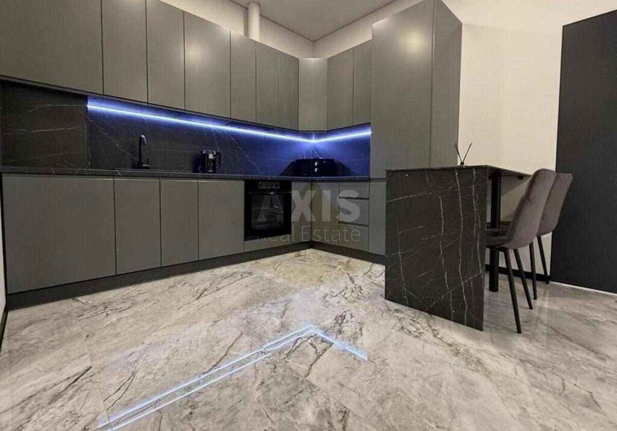 2k apartment vul. Dragomyrova Myhajla 14А