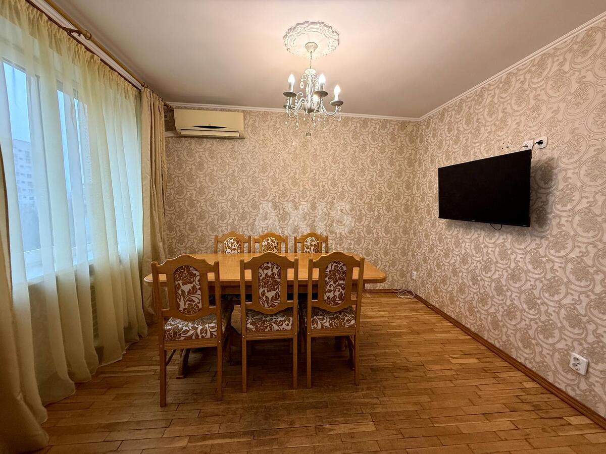 2к квартира ул. Михаила Омельяновича-Павленко 18/20638344