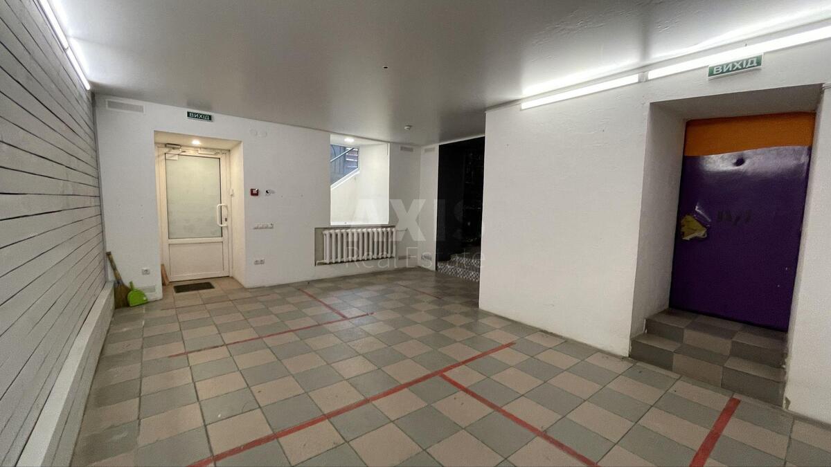 Trade object vul. Velyka Vasyl'kivs'ka 33, 62m23