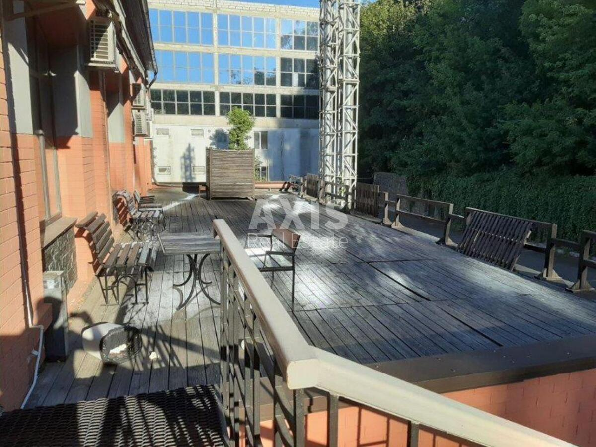 Office vul. Nyzhn'ojurkivs'ka 45А, 2300m2597531