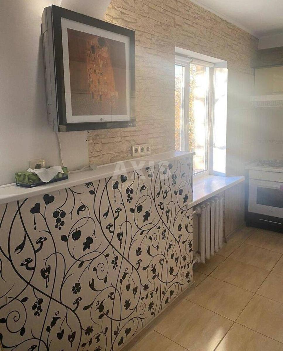 3k apartment vul. Dorogozhyc'ka 16А2