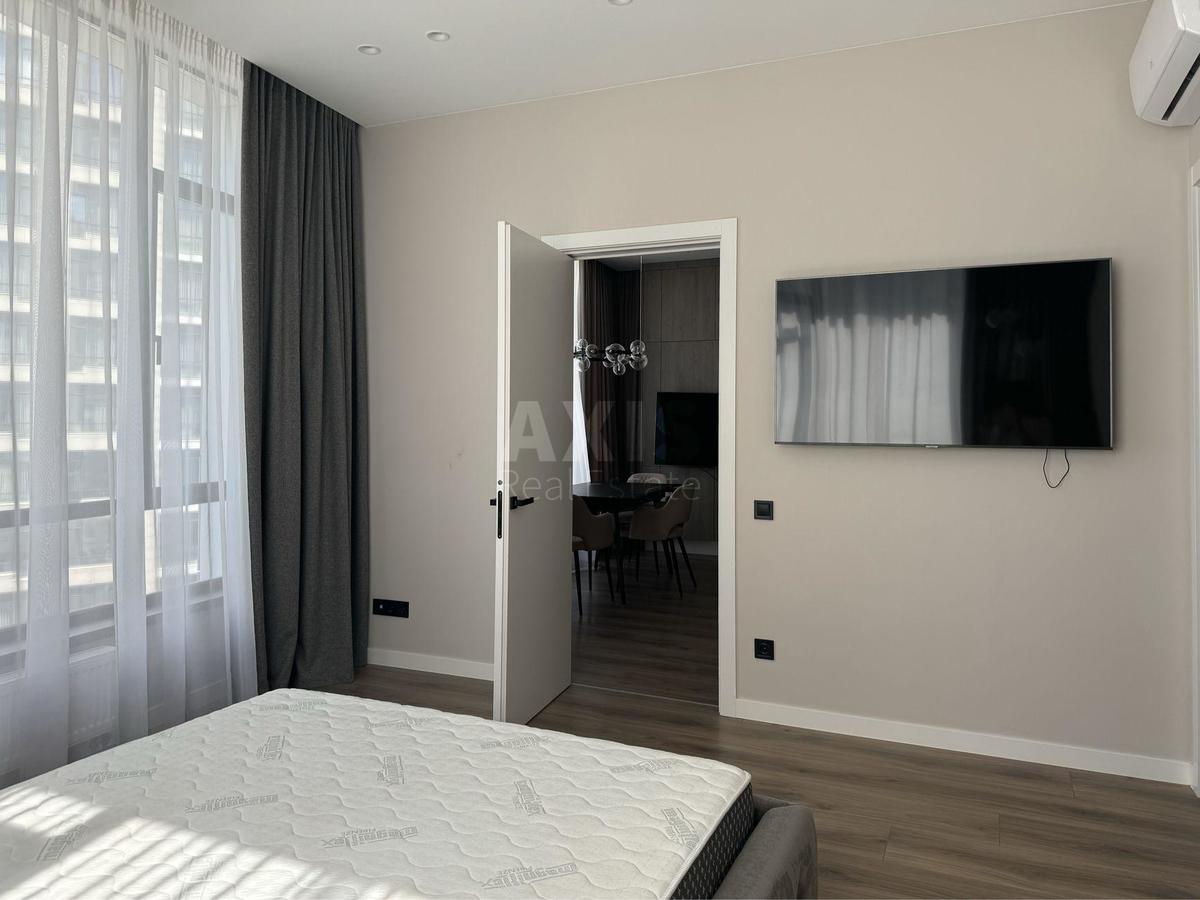 1k apartment vul. Demii'vs'ka 295