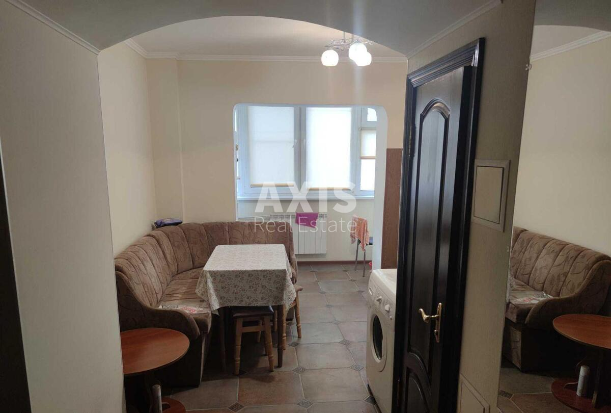 1k apartment vul. Chornovola V'jacheslava 100