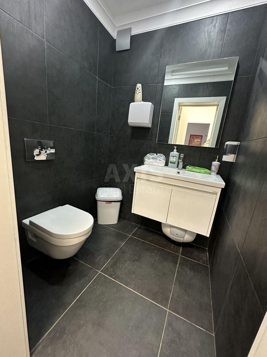 Office vul. Zhabajeva Zhambyla 22, 62m23