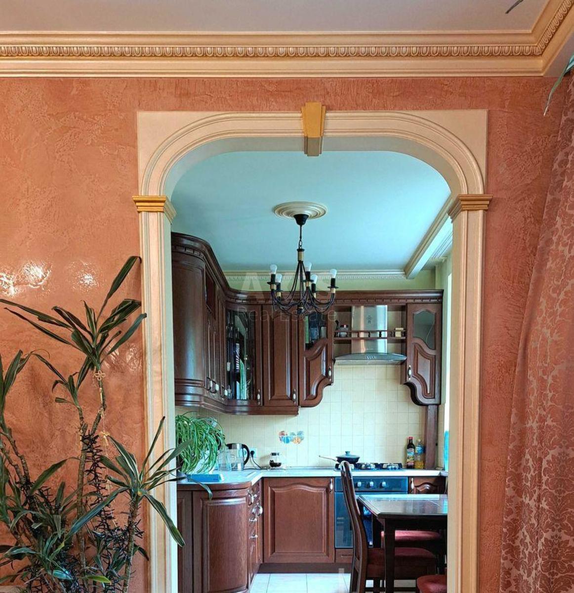 2k apartment vul. Shovkovychna 200