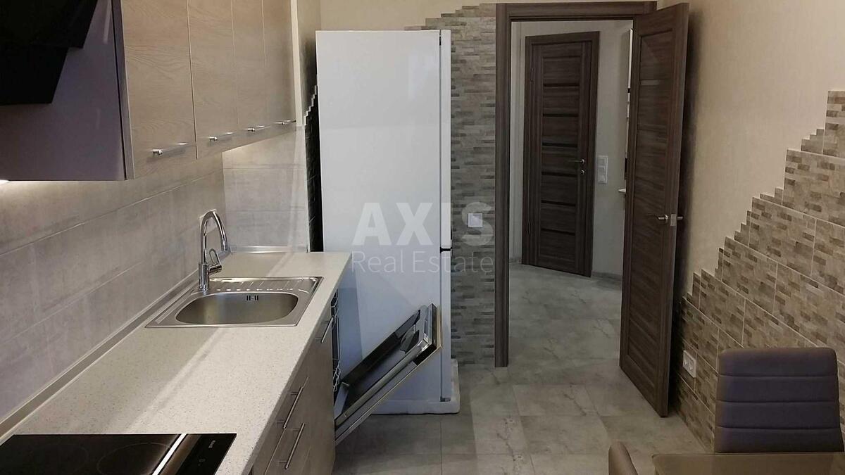 2k apartment vul. Yulia Zdanovska 46/1613380