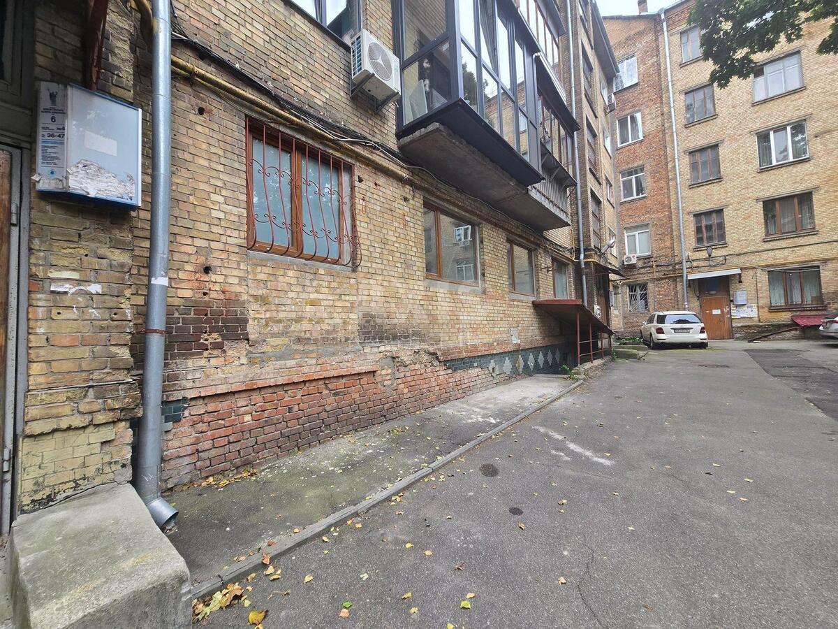 Trade object vul. Gonchara Olesja 6, 330m26090010