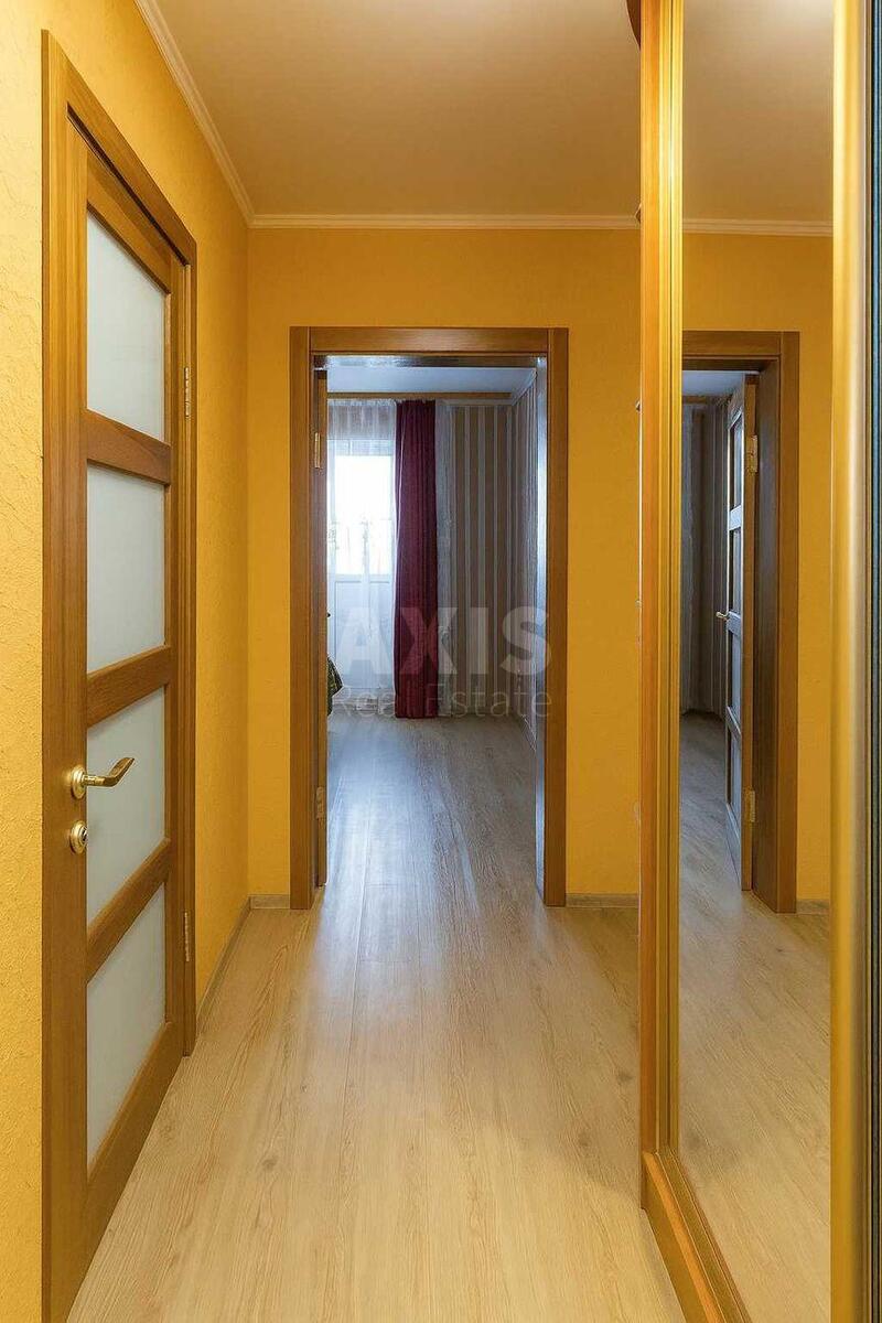 1k apartment vul. Krakivs'ka 13В609353