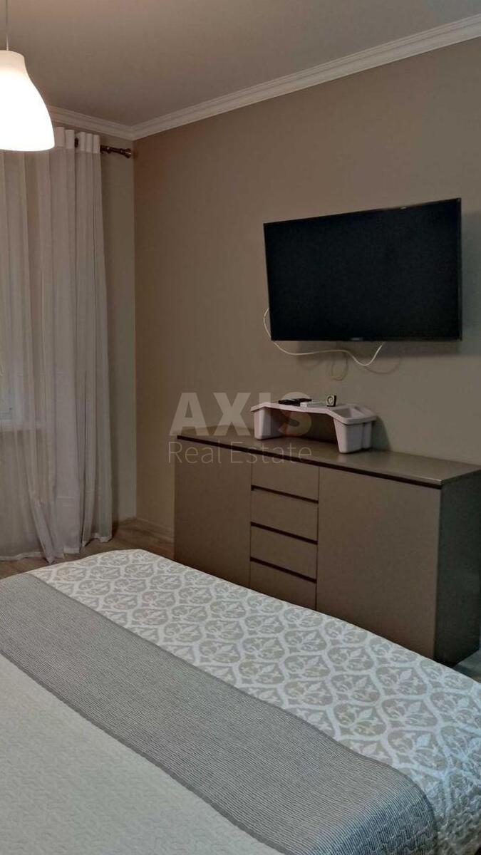 2k apartment vul. Ahmatovoi' Anny 22468891