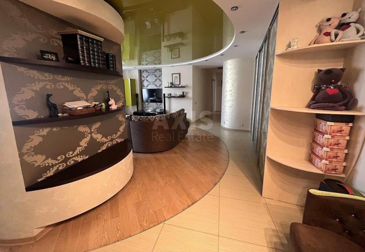 3k apartment vul. Urlivs'ka 11А5685111