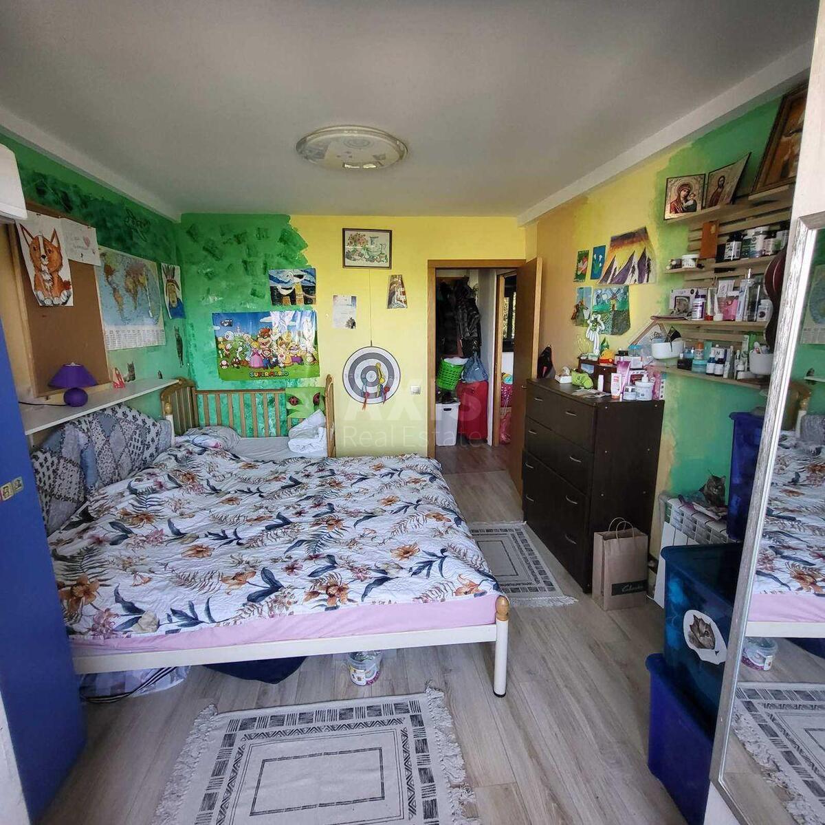 3k apartment nab. Dniprovs'ka 35