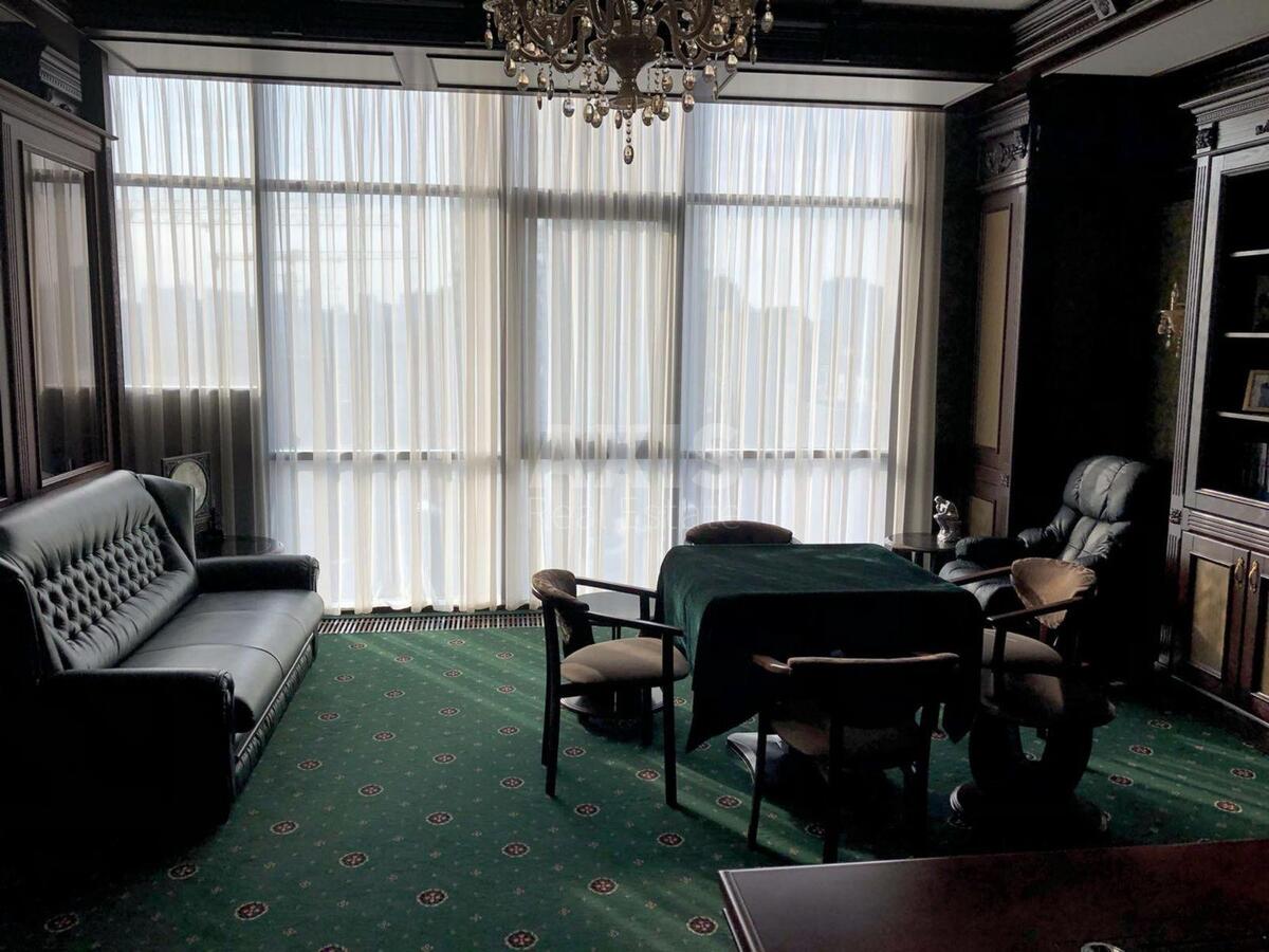 Office vul. Antonovycha 33В, 240m2619298