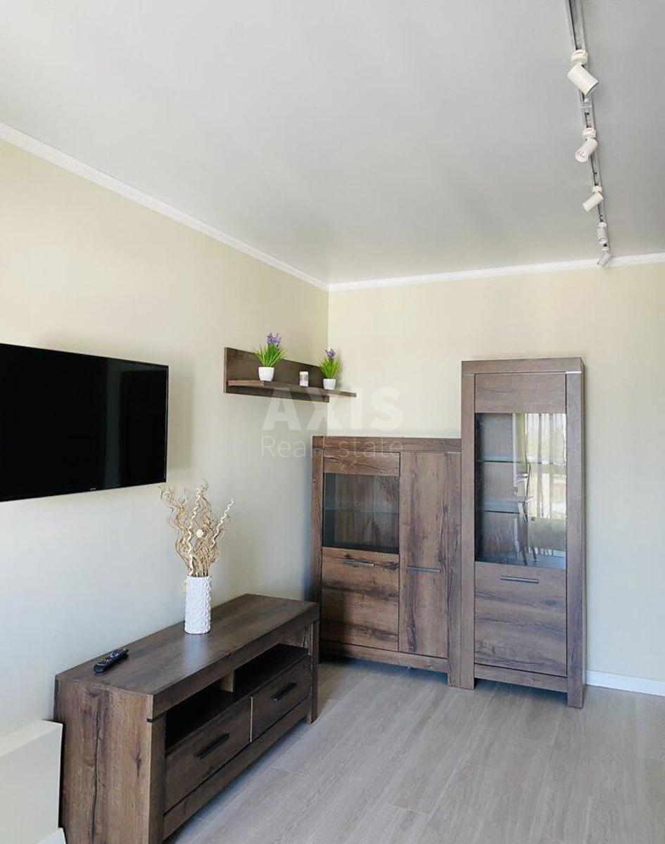 1k apartment vul. Rajduzhna 563