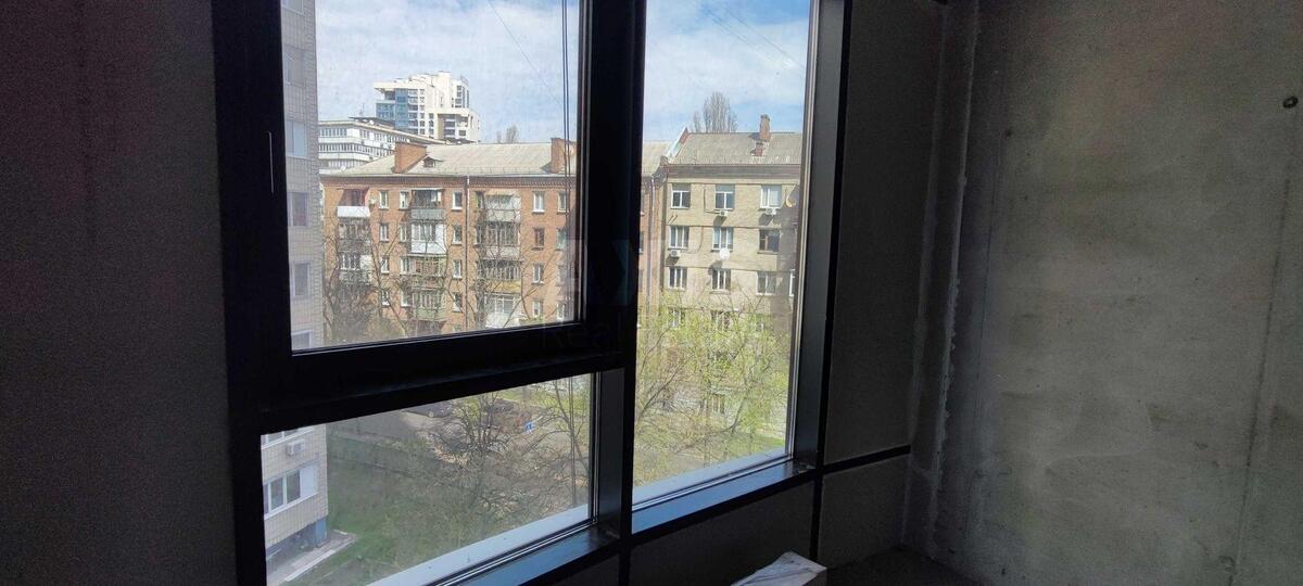 2к квартира бул. Дружбы Народов 13А4