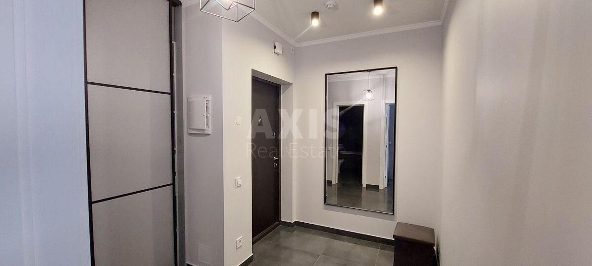 1k apartment vul. Sverstjuka Jevgena 410