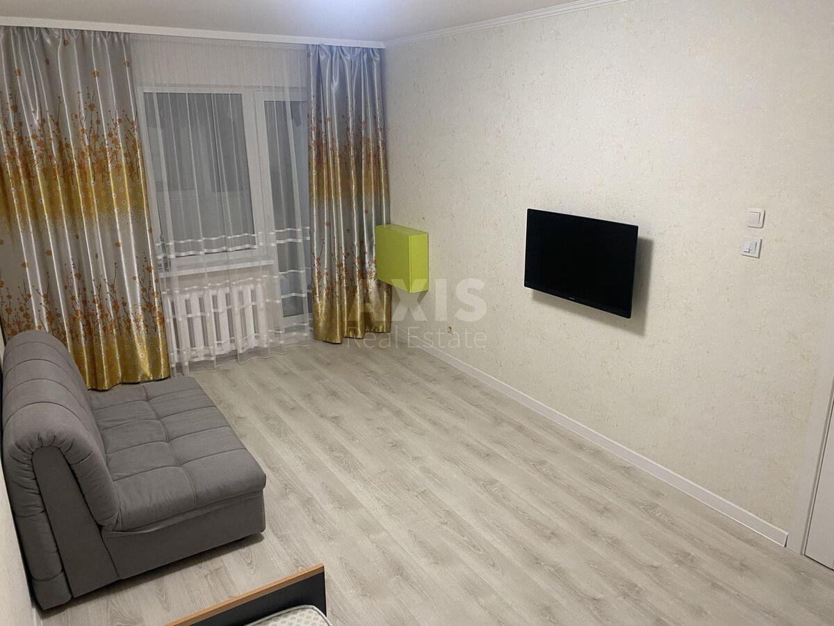 1k apartment vul. Urlivs'ka 92