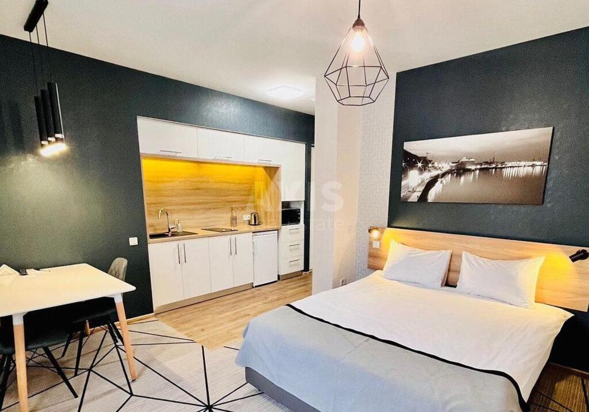 1k apartment vul. Vozdvyzhens'ka 48