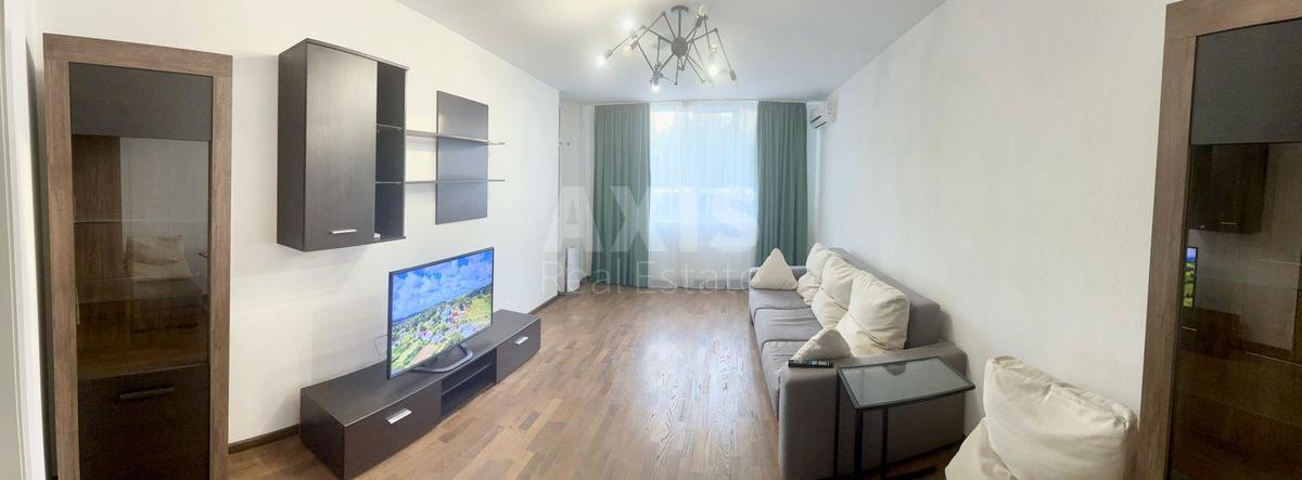 2k apartment vul. Baggovutivs'ka 1А