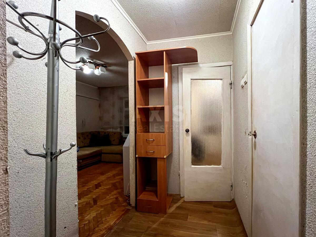 1k apartment vul. Symyrenka 12А631785