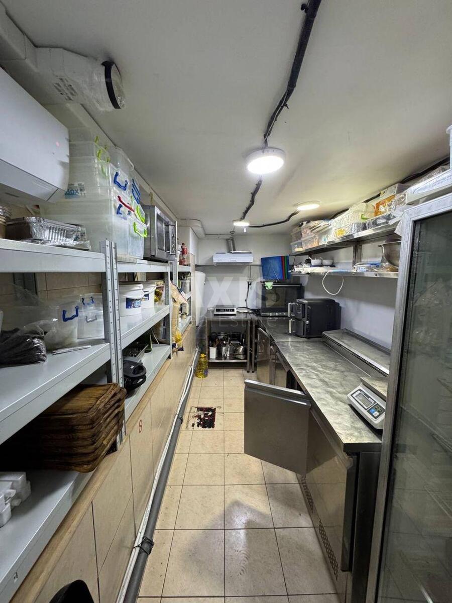 Trade object vul. Volodymyrs'ka 82, 90m2589089