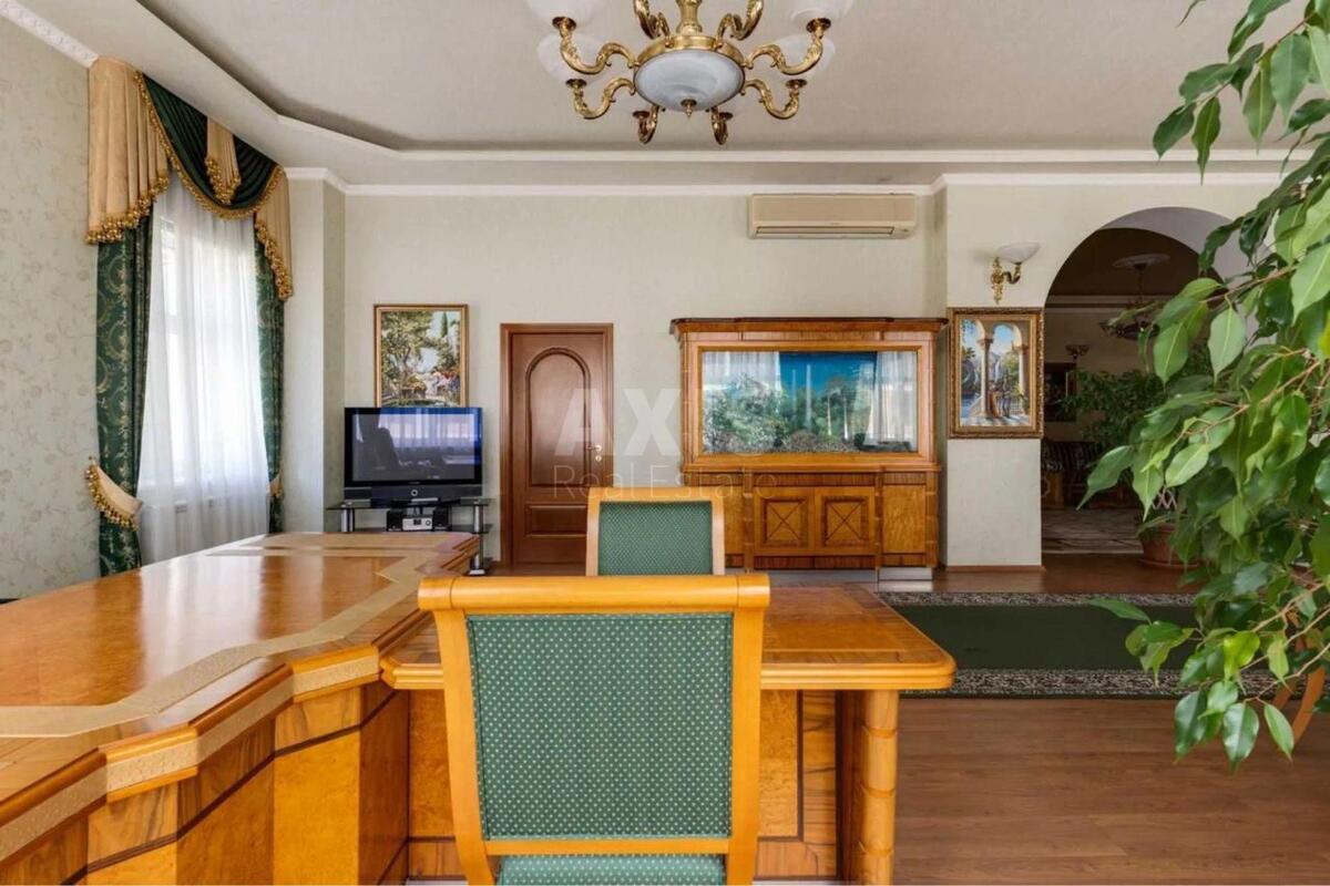 Office vul. Bereznjakivs'ka 29, 612m2590168